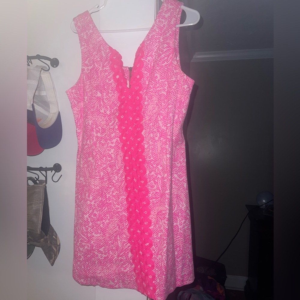Elegant Pink Sleeveless Dress